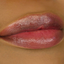 Load image into Gallery viewer, essential lip enhancer shine balm in mariposa